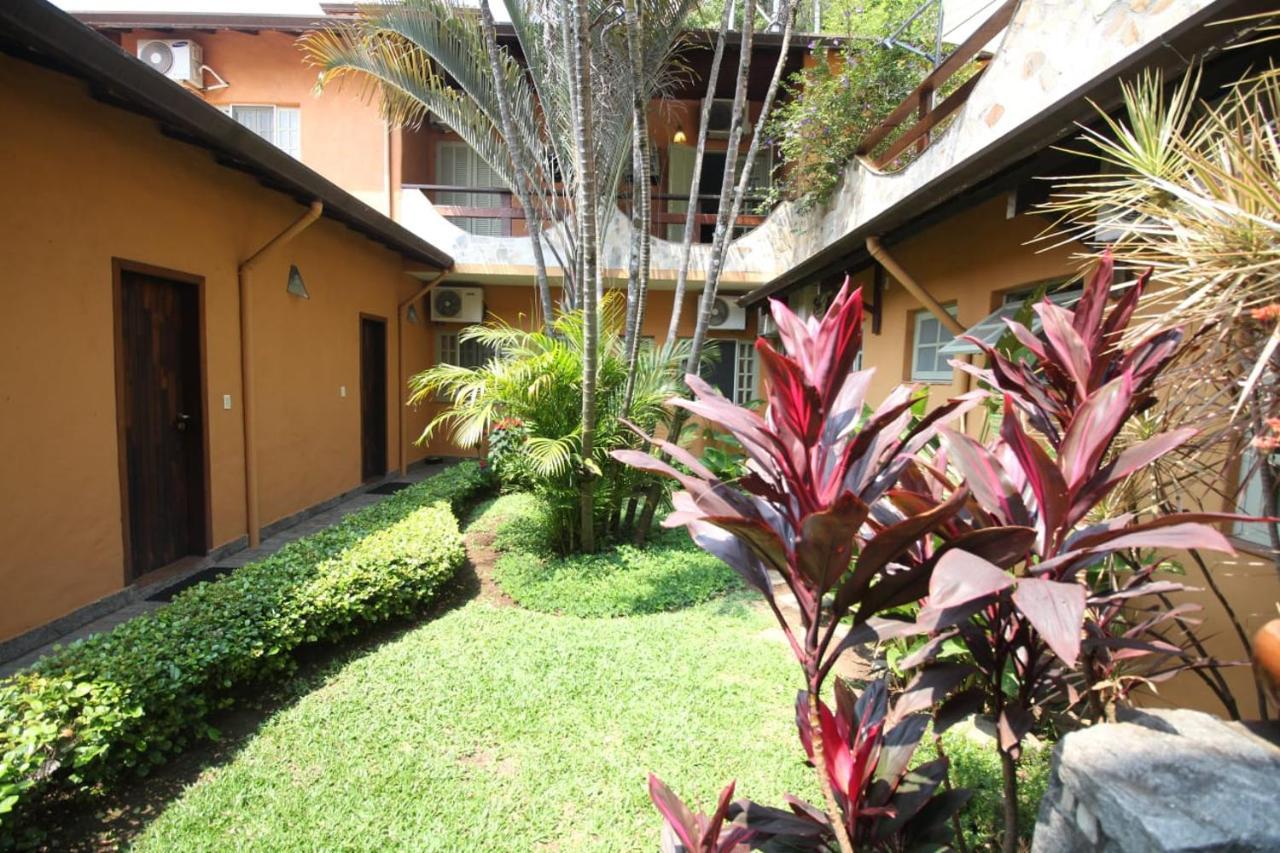 Pousada O Garimpo. Embu Exterior foto
